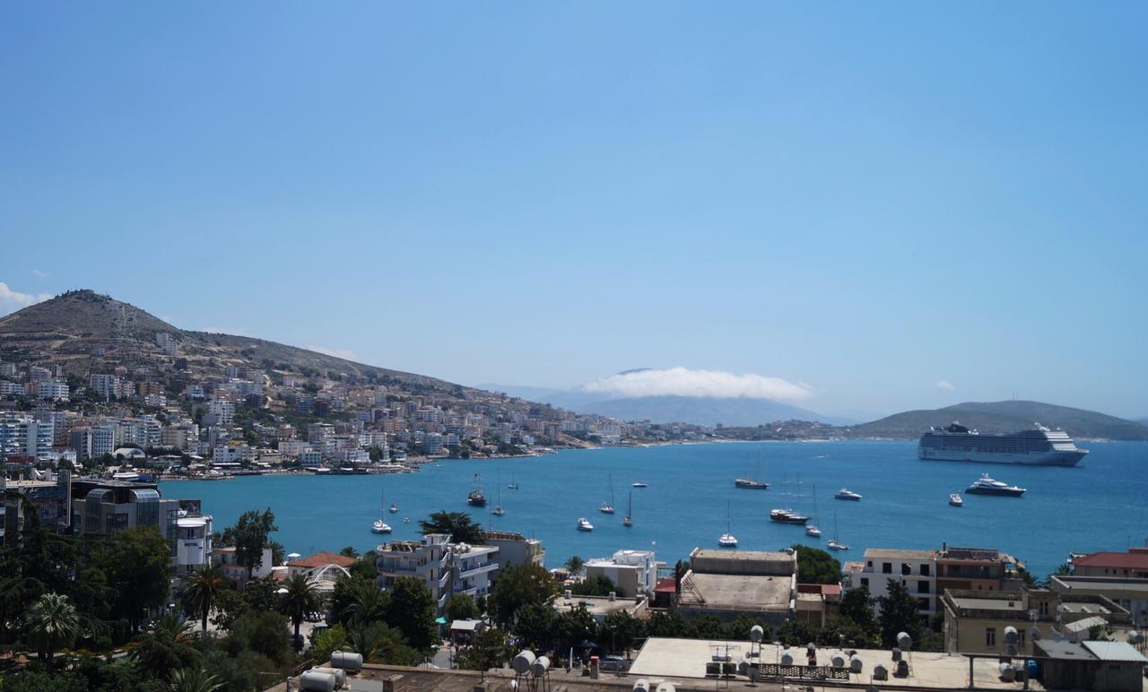 Victoria'S Sea-Cret Apartment Sarande Ngoại thất bức ảnh