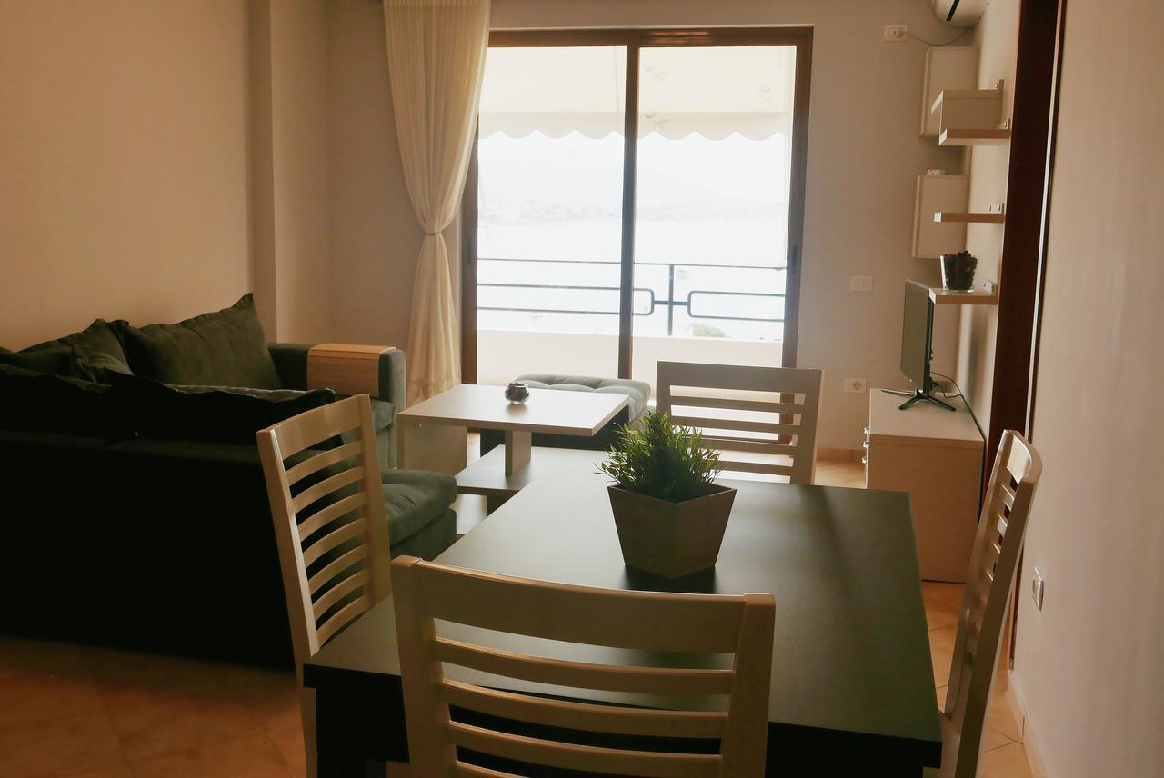 Victoria'S Sea-Cret Apartment Sarande Ngoại thất bức ảnh